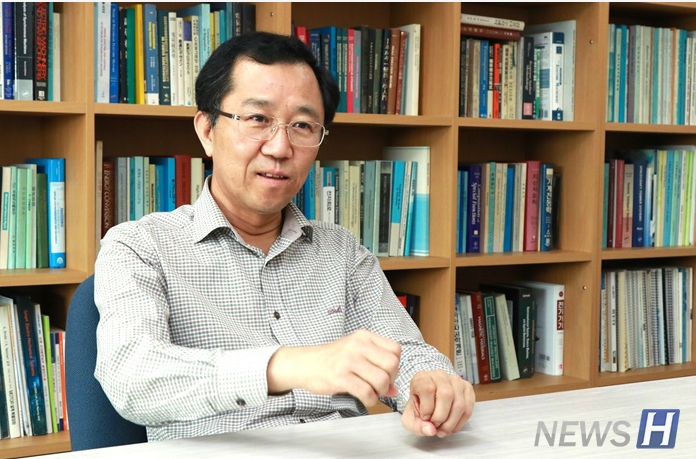 교수님사진1
